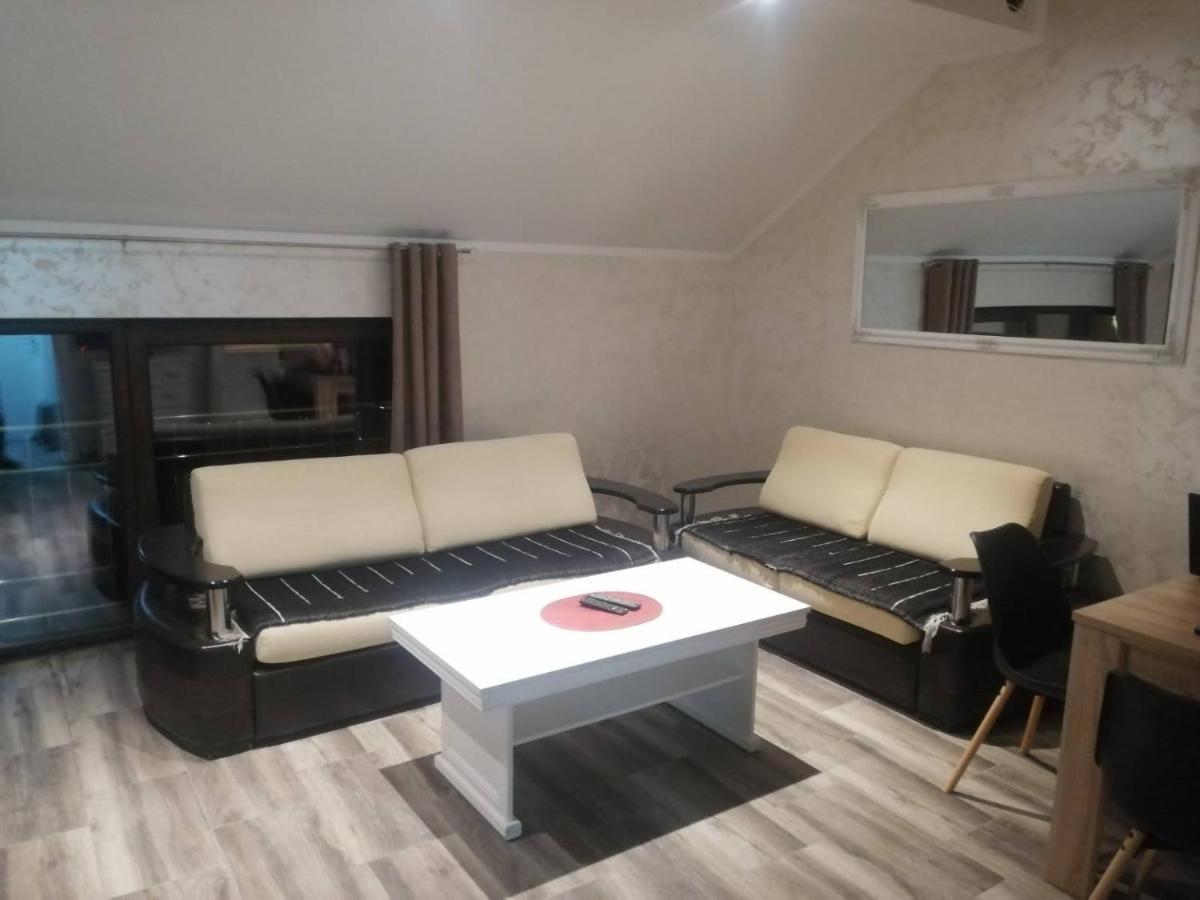 Apartmani Nevena Divcibare Luaran gambar
