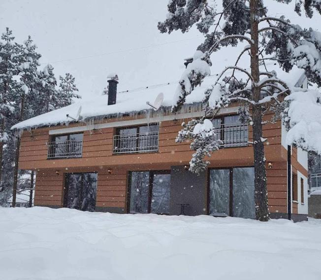 Apartmani Nevena Divcibare Luaran gambar